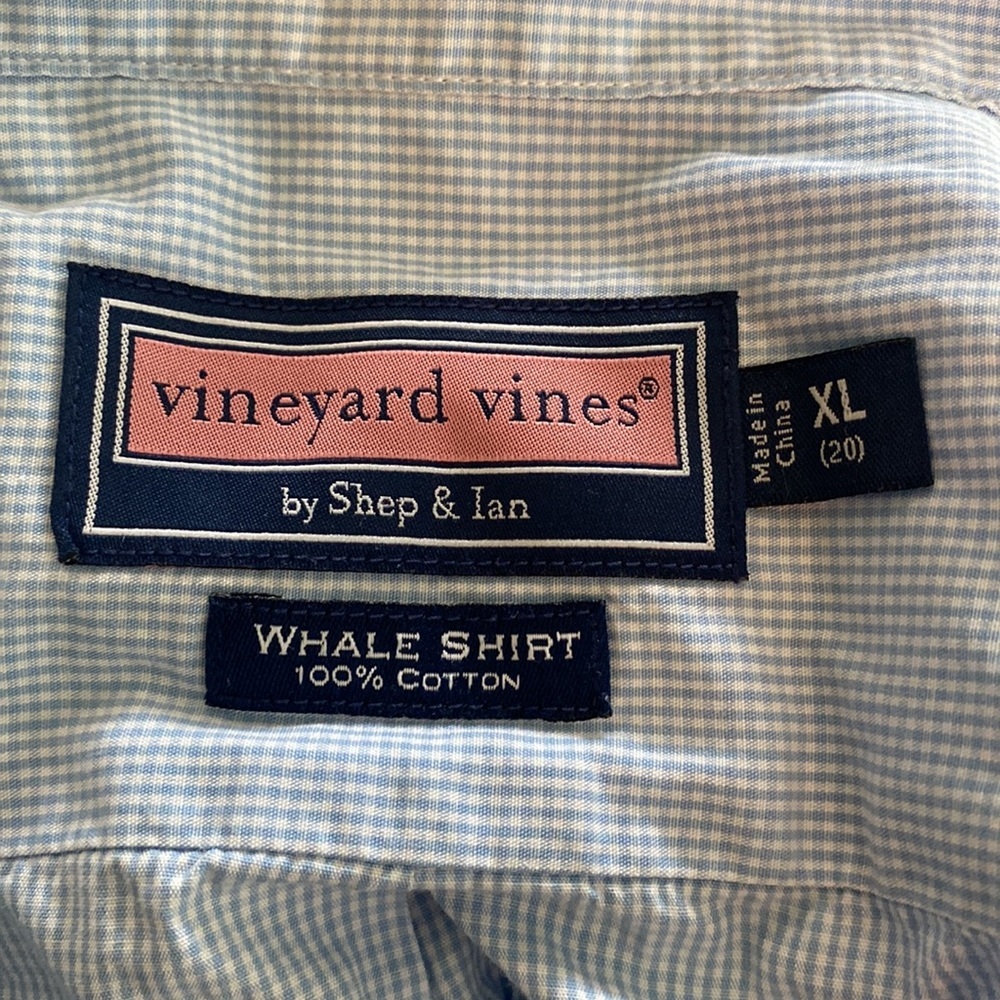 Men’s long sleeve button down shirt - Picture 2 of 2